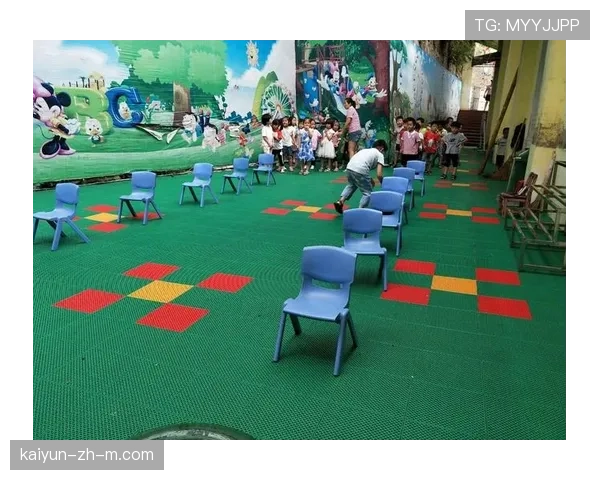 武汉三镇莫拉451阵型意图稳固 但防守意识懒散导致崩盘 武汉三镇莫拉451阵型意图稳固 但防守意识懒散导致崩盘